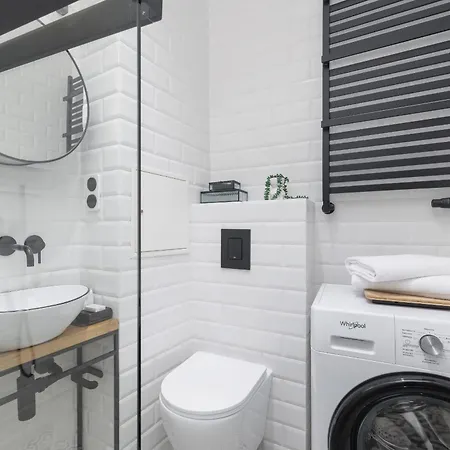 Blisko Centrum Kongresowego I Wawelu By Renters *