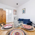 Apartman Blisko Centrum Kongresowego I Wawelu By Renters *